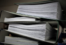 Il contratto e i documenti di un prestito personale